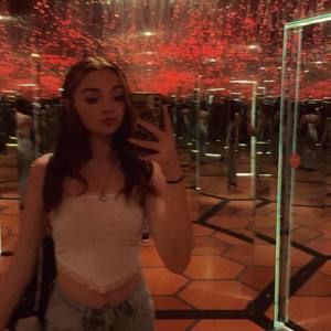 Meet your Posher, Erica